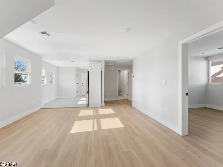 977 Sanford Ave #3 — Photo 5