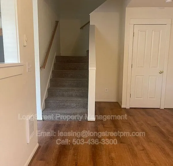 1927 NW Highland Dr — Photo 17