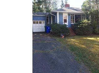 30 White Pine Dr, Asheville, NC 28805