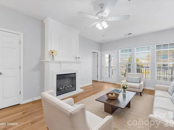 15041 Santa Lucia Dr, Charlotte, NC 28277