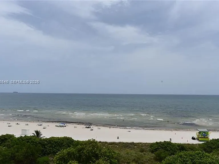 5555 Collins Avenue Cu #8K — Photo 11