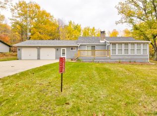 W14658 Bluebird Rd, Silver Cliff, WI 54104