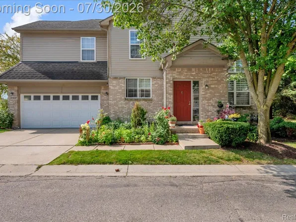 41447 Glade Rd, Canton, MI 48187