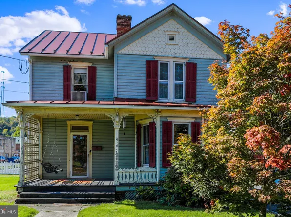 110 W Rosemary Ln, Romney, WV 26757