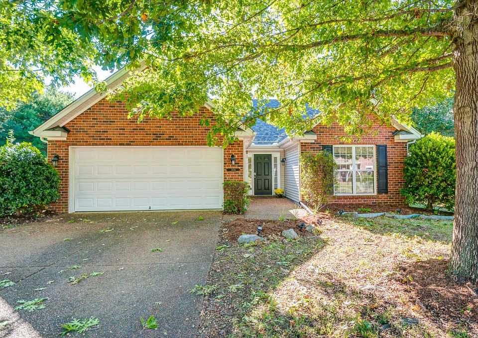 1st image of 3104 Langley Dr