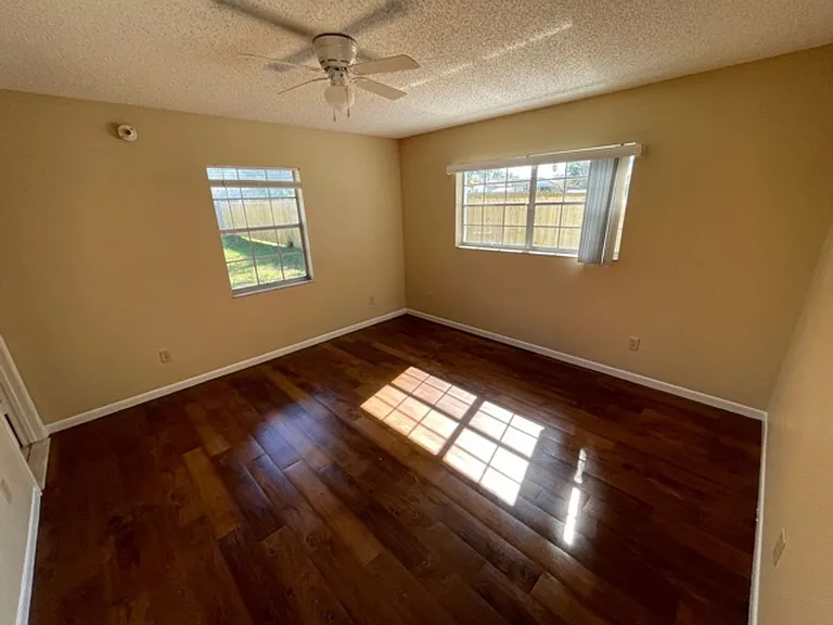 5408 Mariner Blvd — Photo 7