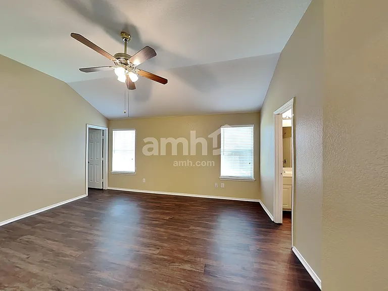 11809 Bobcat Dr — Photo 9