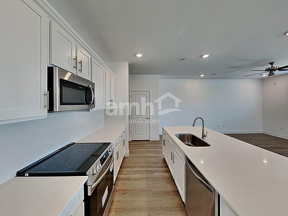 4th image of 9611 E Harkes Dr