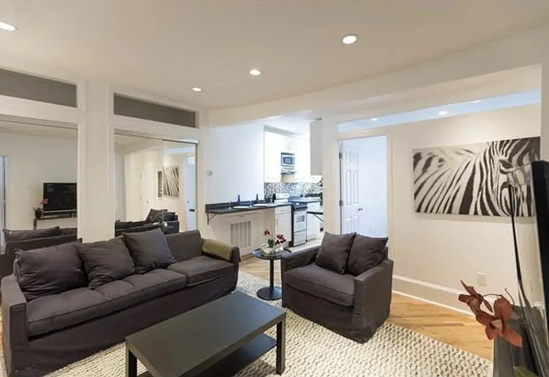 4 bed, 1200 sqft, $5,400 — Photo 3