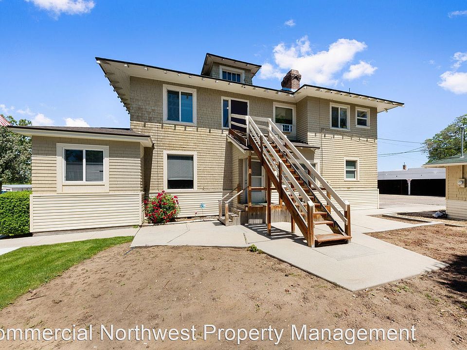 2nd image of 108 18th Ave S #11052665