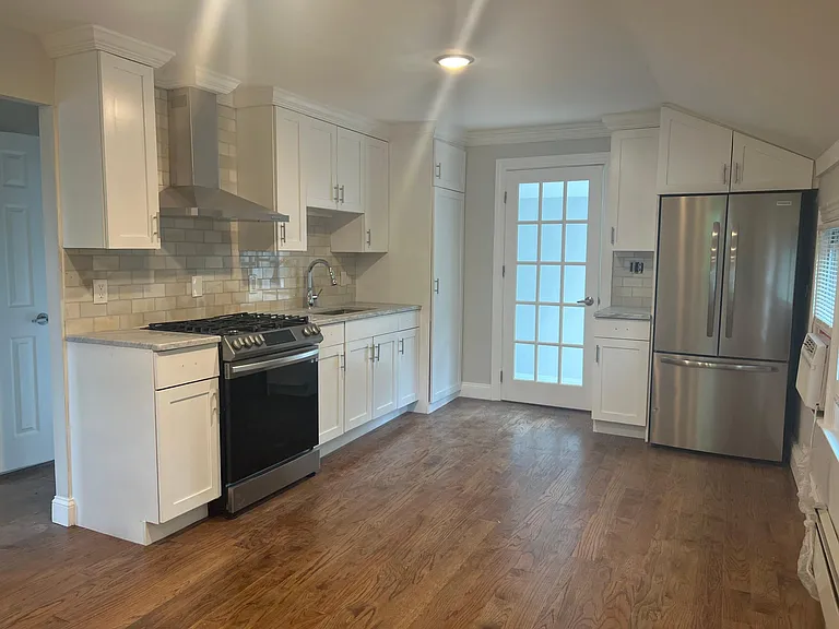 530 W Main St #2 — Photo 5