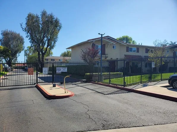 17256 Nisson Rd, Tustin, CA 92780