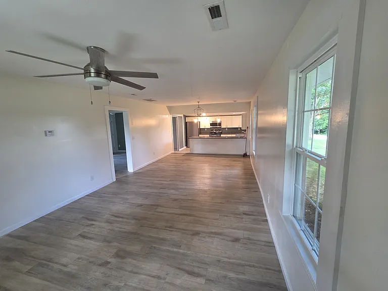 461 S Suber Rd — Photo 6