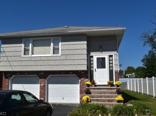 81 13th Ave, Elmwood Park, NJ 07407