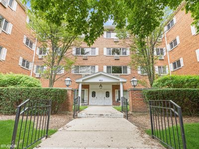 950 Washington Blvd APT 208, Oak Park, IL, 60302