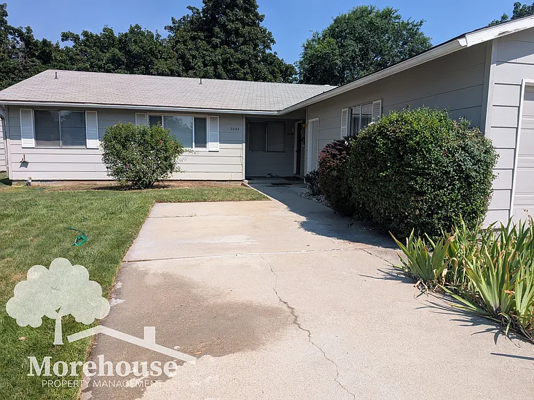 2054 S Colorado Ave — Photo 2