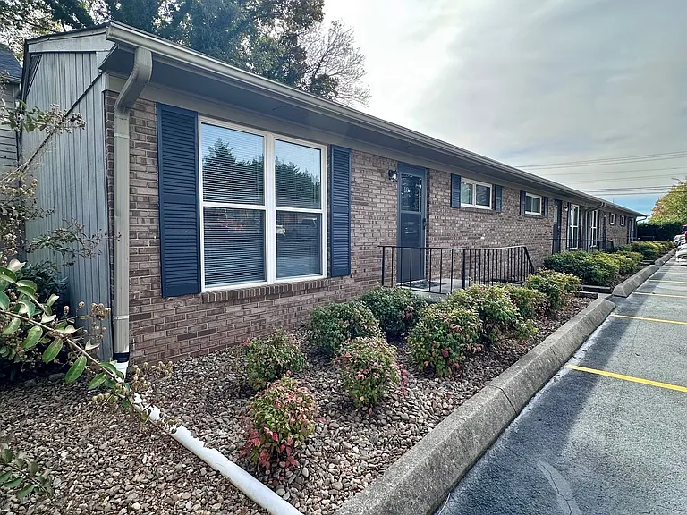 1636 Louisville Rd — Photo 6