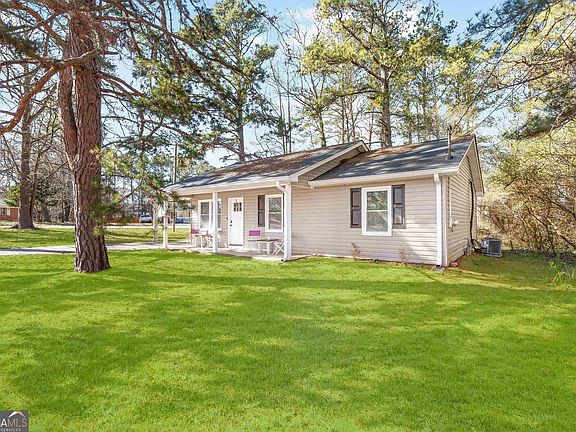 2nd image of 10 Lajuana Dr