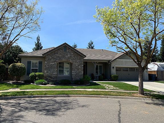 2nd image of 494 Romano Ct