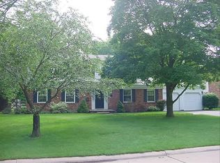 728 River Glen Rd, Maumee, OH 43537