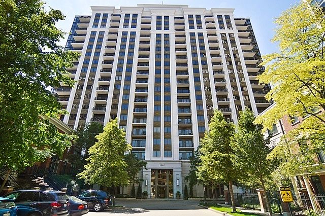 1st image of 1322 S Prairie Ave Unit 1402
