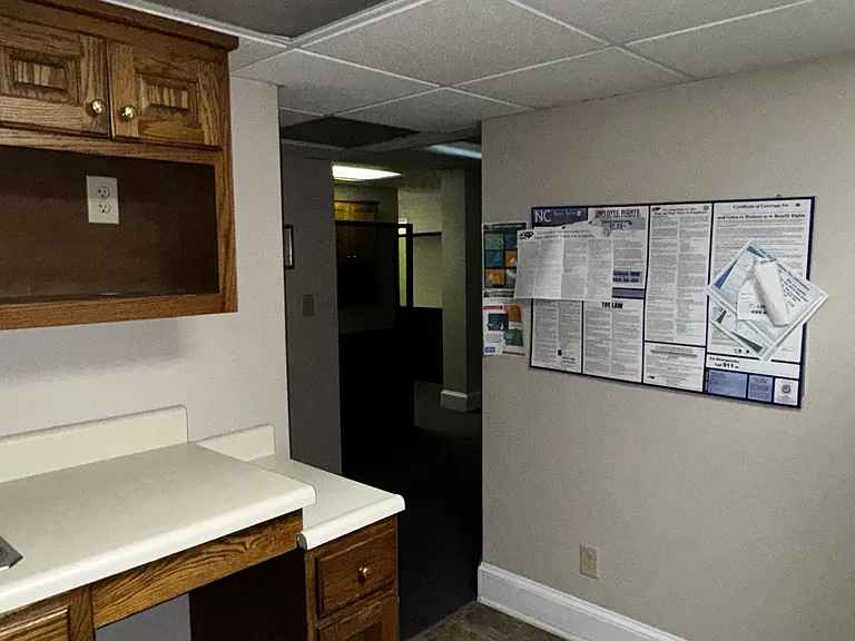 208 Rowan St #1 — Photo 5