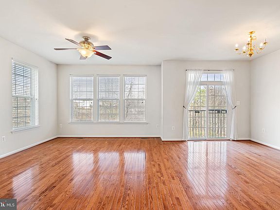 5th image of 9766 Corbett Cir