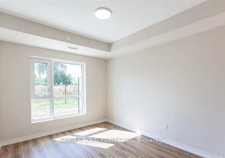 50 Herrick Ave — Photo 20