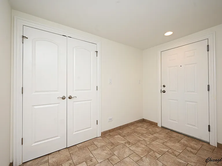 18 W Chestnut St #BR — Photo 28
