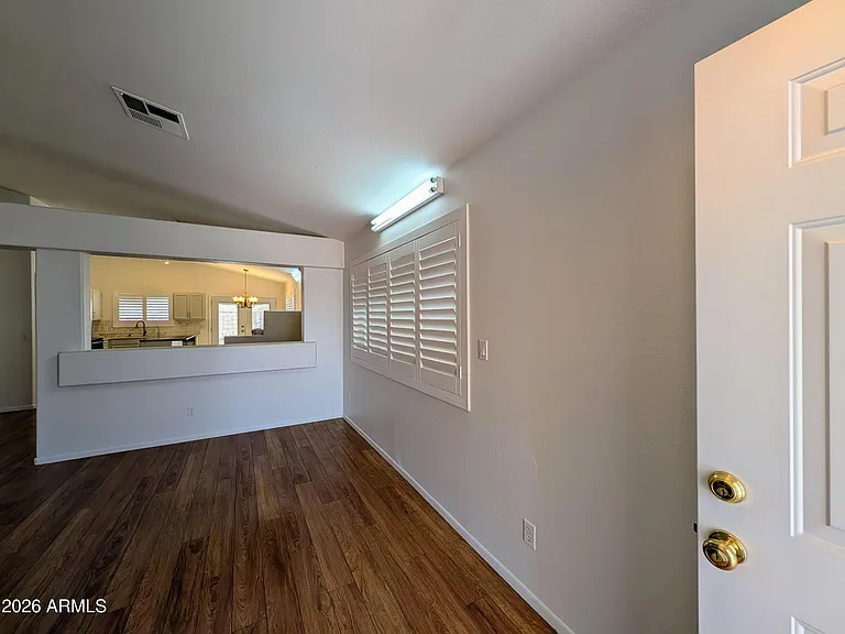 2824 W Angela Dr — Photo 11