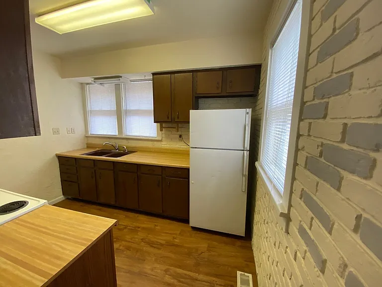 Manor Homes — Photo 30