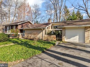 7713 Persimmon Tree Ln, Bethesda, MD 20817