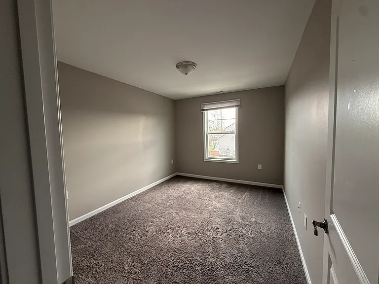 270 Mabdarin Dr — Photo 28