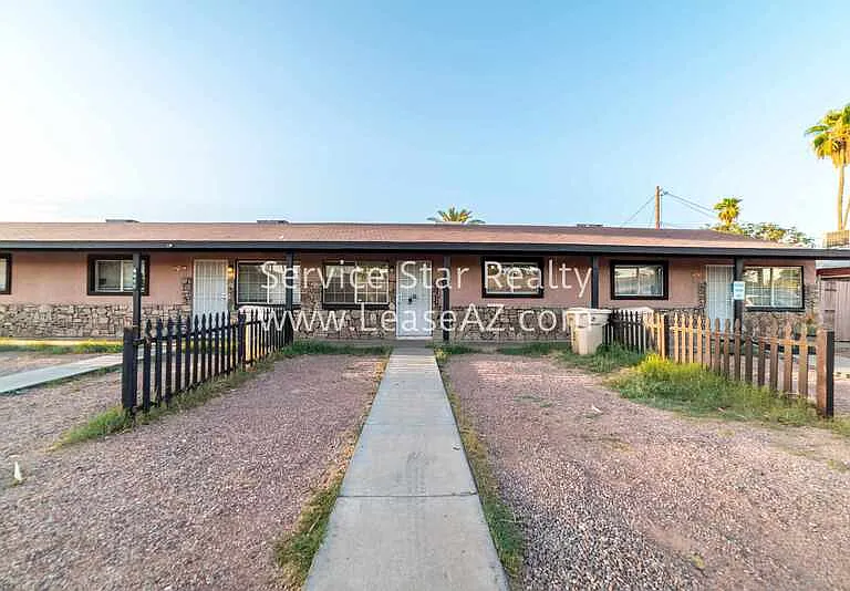 5460 W Palmaire Ave — Photo 1