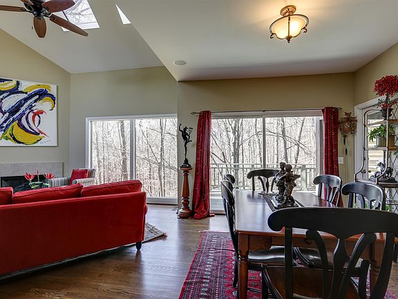 4th image of 772 Harpeth Trace Dr
