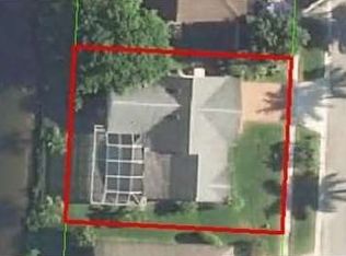 150 Royal Pine Cir W, Royal Palm Beach, FL 33411