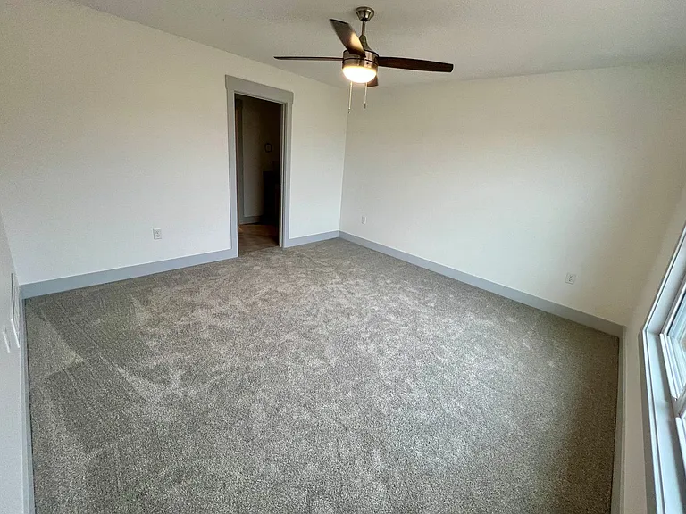 4646 Pierce Dr — Photo 13