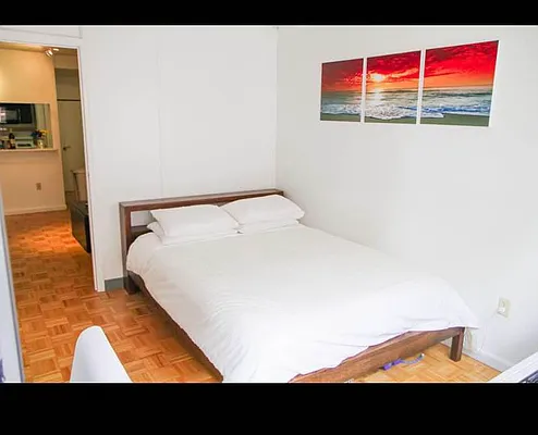 Rented by Ozymandius Realty | media 15