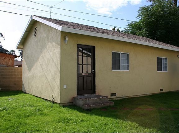 Back 1 1 Guest unit