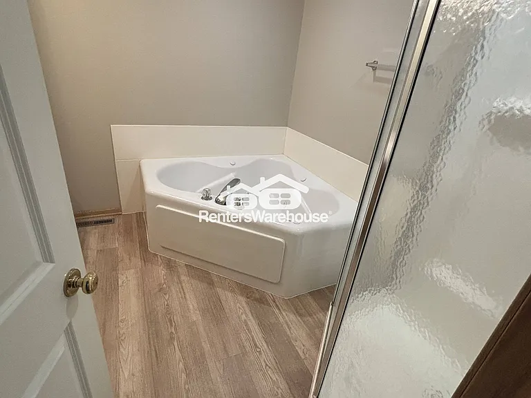1905 Wildflower Ct — Photo 15