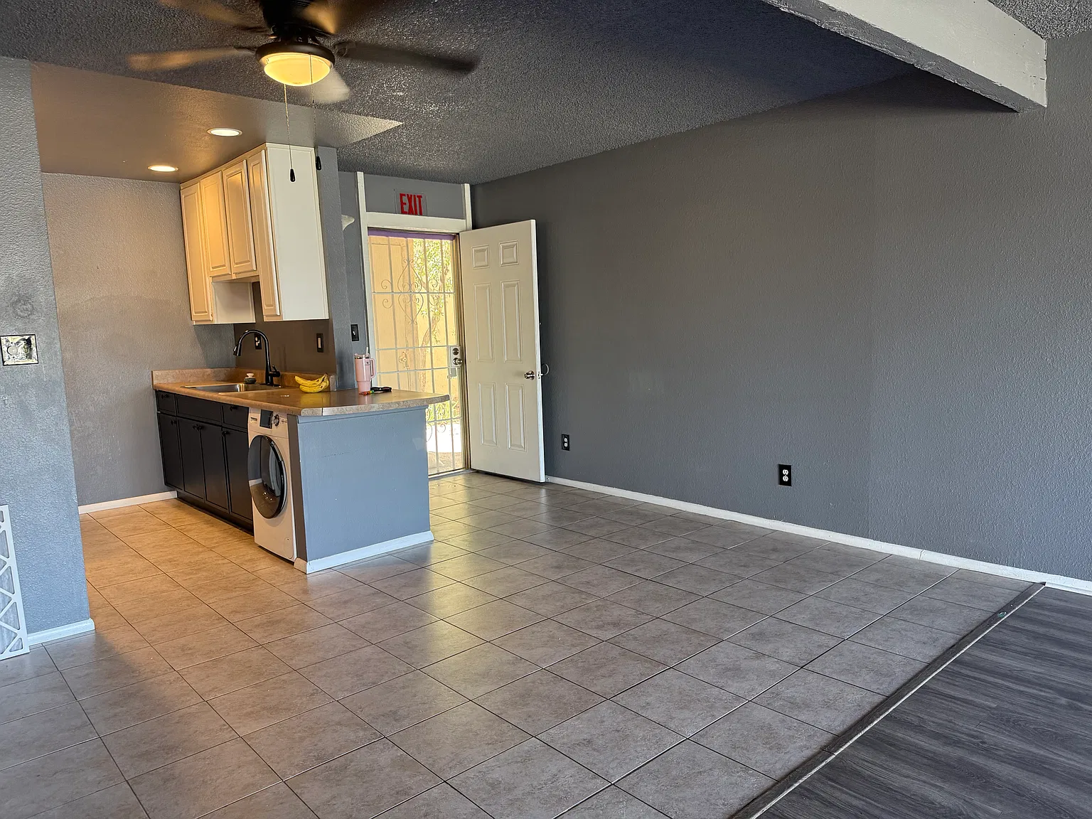 2 bed, 986 sqft, $650 — Photo 1