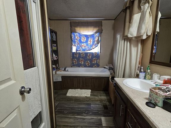 5th image of 1012 Little Spring Dr