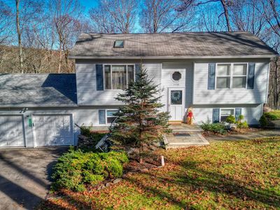 1159 Cardinal Ct, Bushkill, PA, 18324