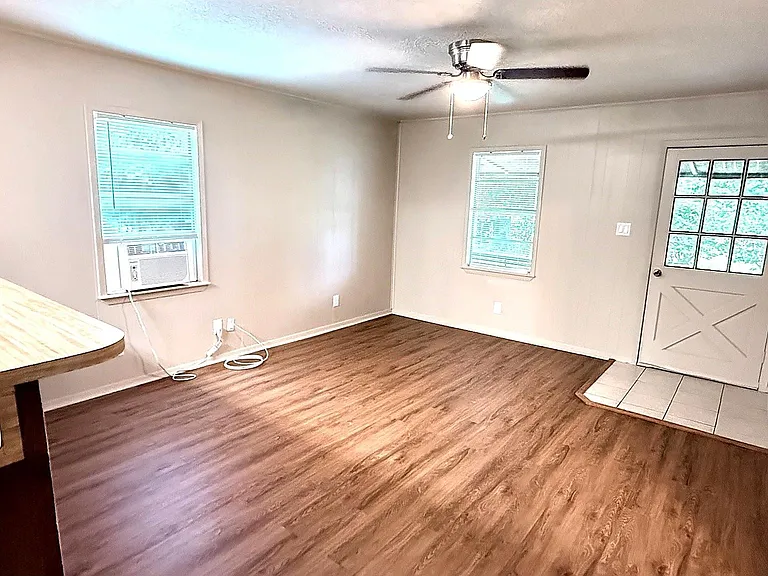 5801 Sapp Rd — Photo 5