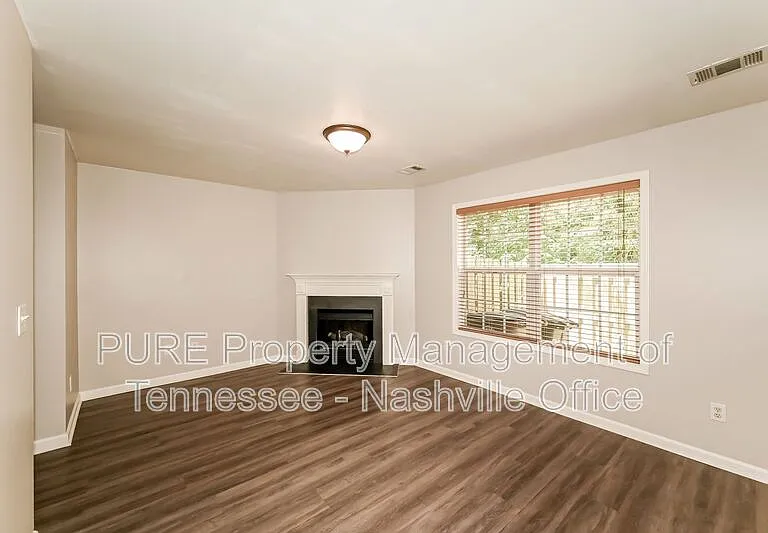 1163 Nashboro Blvd — Photo 2