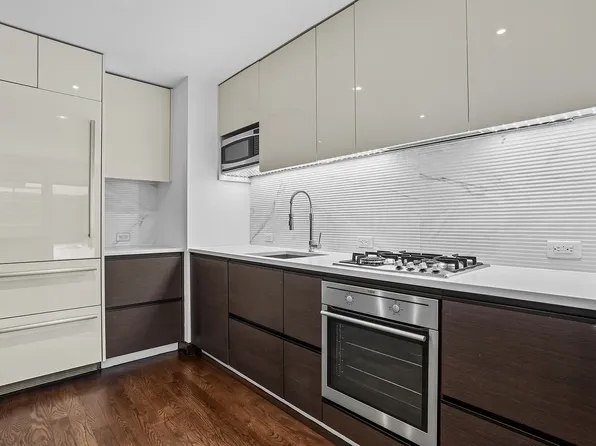 138 E 12th St, New York, NY