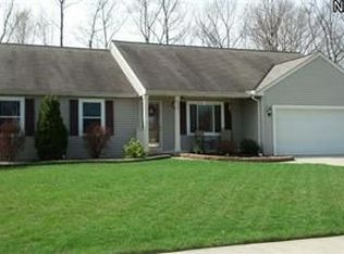 6331 Oak Tree Dr, Lorain, OH 44053