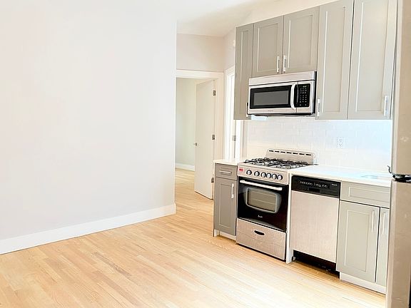 2nd image of 529 W 158th St #C4