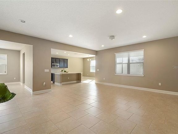 4th image of 1013 Garrett Gilliam Dr