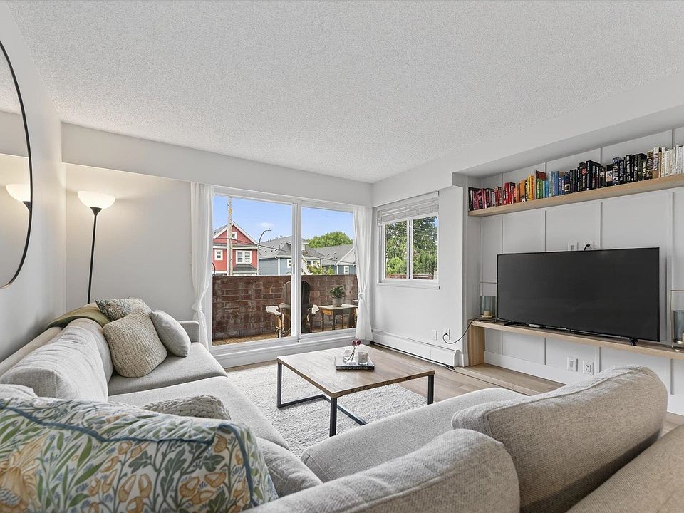 1st image of 1011 4th Ave #111